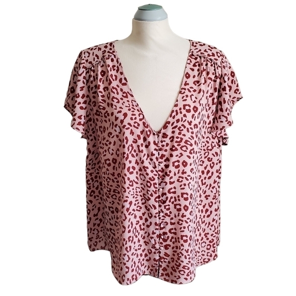 Penningtons V-Neck Blouse with Button Front Size 1X - Picture 4 of 12
